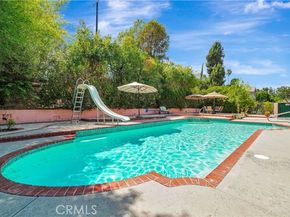 4532 Del Moreno Drive, Woodland Hills (los Angeles) CA 91364