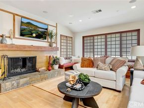 4532 Del Moreno Drive, Woodland Hills (los Angeles) CA 91364