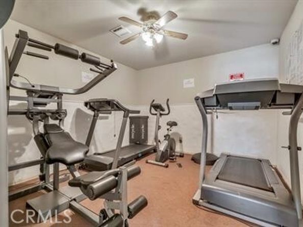19545 Sherman Way 99, Reseda (los Angeles) CA 91335