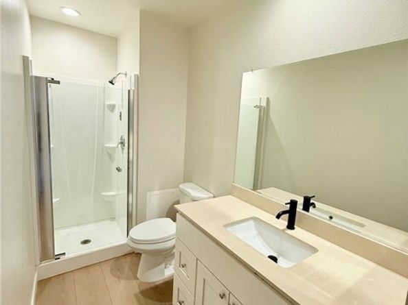19545 Sherman Way 99, Reseda (los Angeles) CA 91335