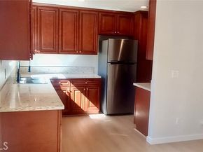 19545 Sherman Way 99, Reseda (los Angeles) CA 91335