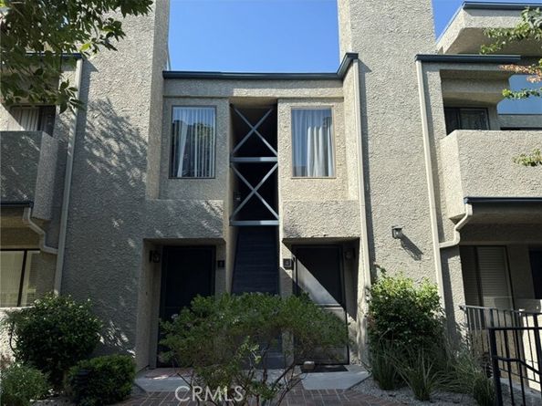 8575 Independence Avenue 11, Canoga Park (los Angeles) CA 91304