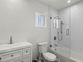 11254 Keswick Street, Sun Valley (los Angeles) CA 91352