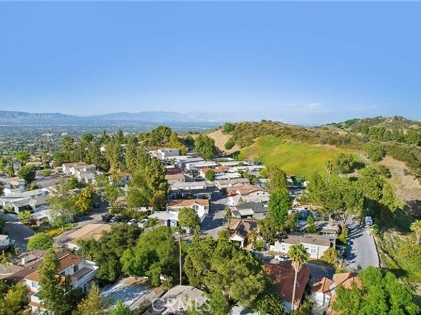 1165 Cherokee, Topanga (los Angeles) CA 90290