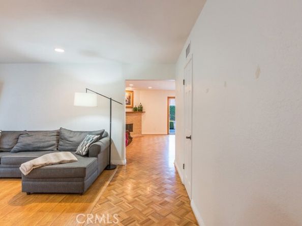 22437 Haynes Street, West Hills (los Angeles) CA 91307