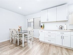 7422 Hazeltine Avenue 2, Van Nuys (los Angeles) CA 91405
