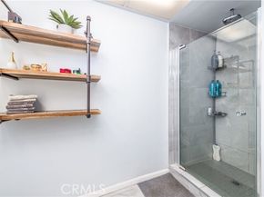 7422 Hazeltine Avenue 2, Van Nuys (los Angeles) CA 91405