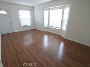 5527 Clybourn Avenue, North Hollywood (los Angeles) CA 91601