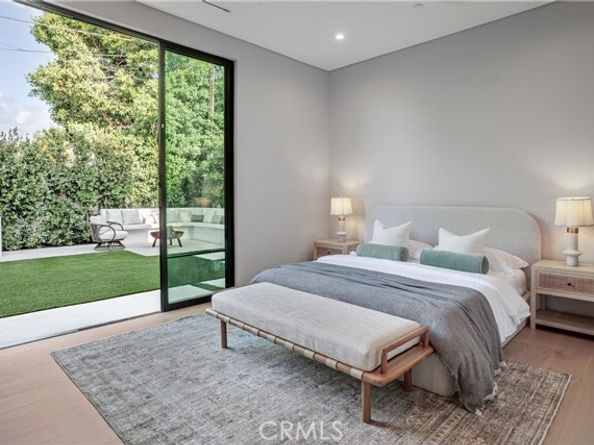 4830 Valjean Avenue, Encino (los Angeles) CA 91436
