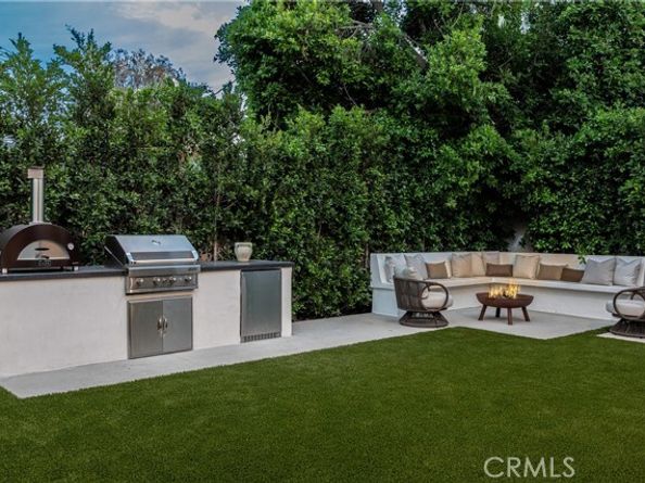 4830 Valjean Avenue, Encino (los Angeles) CA 91436
