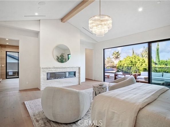 4830 Valjean Avenue, Encino (los Angeles) CA 91436