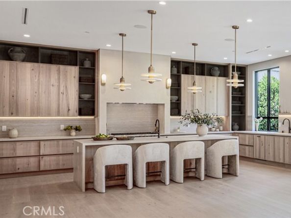 4830 Valjean Avenue, Encino (los Angeles) CA 91436