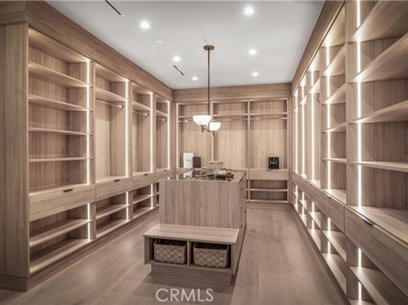 4830 Valjean Avenue, Encino (los Angeles) CA 91436