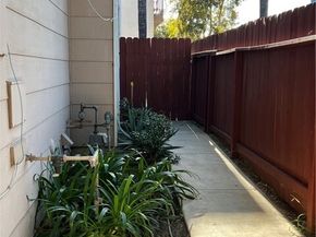 17726 Kinzie, Northridge (los Angeles) CA 91325
