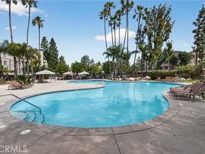 5550 Owensmouth 123, Woodland Hills (los Angeles) CA 91367