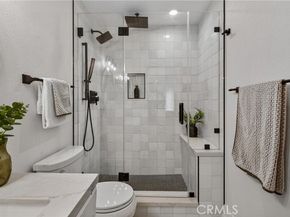 5550 Owensmouth 123, Woodland Hills (los Angeles) CA 91367