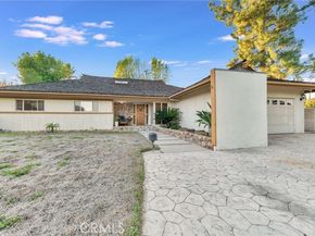 10261 Calvin, Northridge (los Angeles) CA 91324