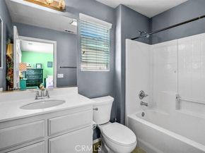 6840 De Celis 31, Los Angeles CA 91406