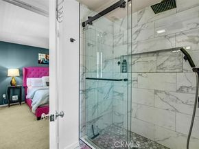 6840 De Celis 31, Los Angeles CA 91406