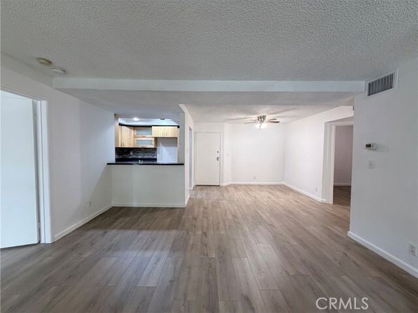7800 Topanga Canyon 116, Canoga Park (los Angeles) CA 91304