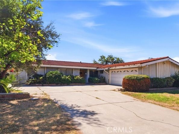 16608 Barneston, Granada Hills (los Angeles) CA 91344