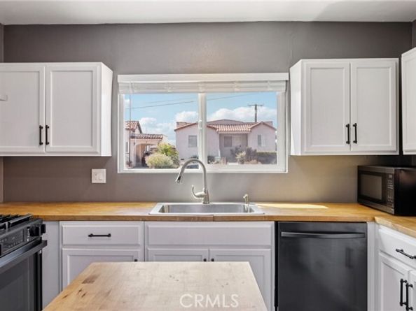 1446 W 3rd Street, San Pedro (los Angeles) CA 90732