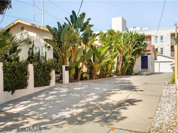 239 W Hillcrest, Inglewood CA 90301