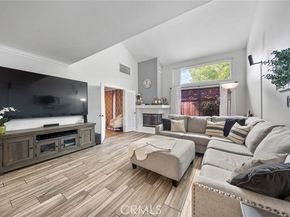 22105 Summit Hill 29, Lake Forest (el Toro) CA 92630