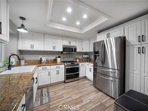 22105 Summit Hill 29, Lake Forest (el Toro) CA 92630