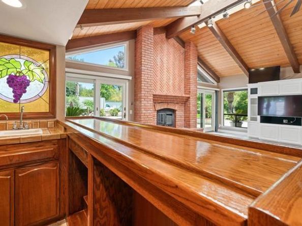 1130 Sugarbush Drive, Vista CA 92084