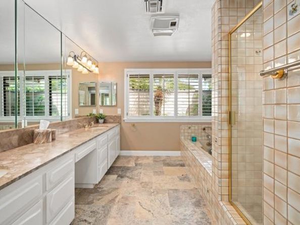 1130 Sugarbush Drive, Vista CA 92084