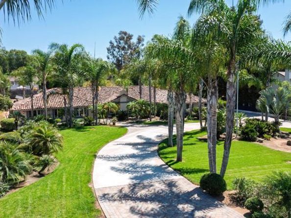 1130 Sugarbush Drive, Vista CA 92084