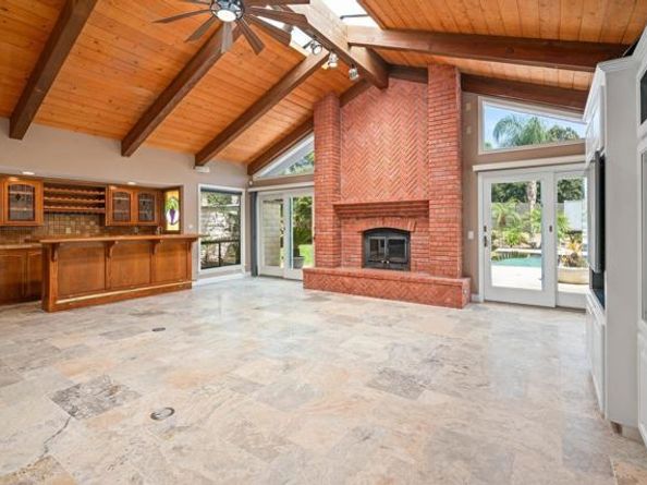 1130 Sugarbush Drive, Vista CA 92084