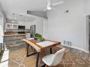 7319 Calle de Fuentes, Carlsbad CA 92009