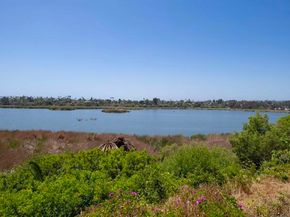 2535 Jefferson Street 10, Carlsbad CA 92008