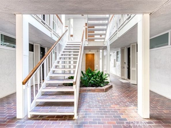 737 Avocado Avenue, Corona Del Mar (newport Beach) CA 92625
