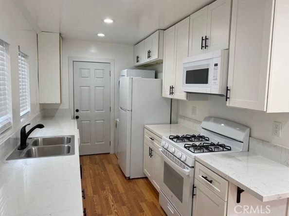 1140 S Oxford Avenue, Los Angeles CA 90006