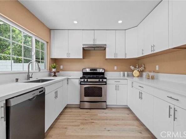 16511 Halsey, Granada Hills (los Angeles) CA 91344