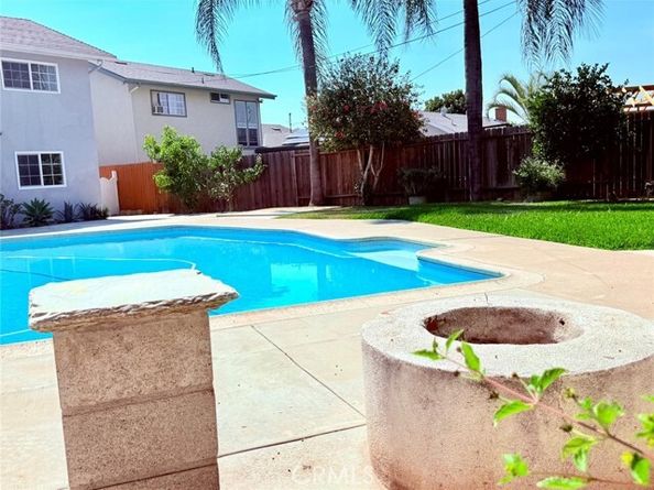 24811 Calle El Toro Grande, Lake Forest (el Toro) CA 92630
