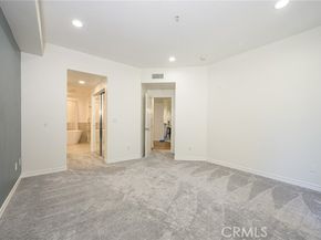 2243 Martin 209, Irvine CA 92612