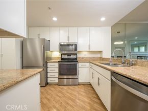 2243 Martin 209, Irvine CA 92612