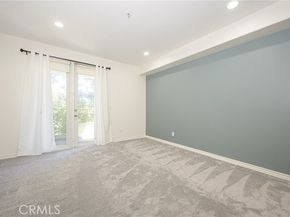 2243 Martin 209, Irvine CA 92612