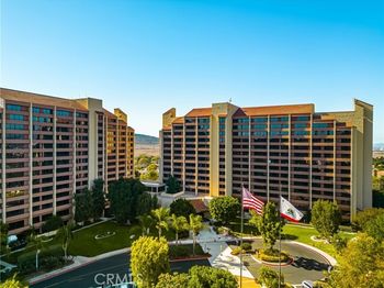 24055 Paseo Del Lago