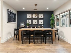7247 Genesta Ave, Los Angeles CA 91406