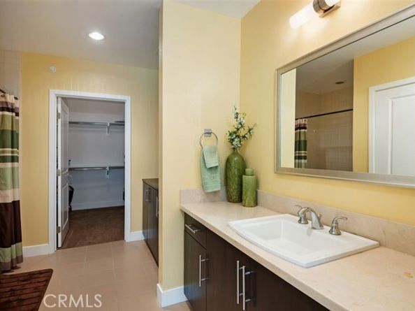 402 Rockefeller 203, Irvine CA 92612