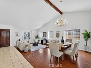 20254 Stagg Street, Winnetka (los Angeles) CA 91306