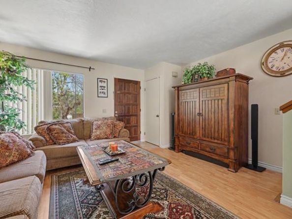 2728 Ariane Dr 52, San Diego CA 92117