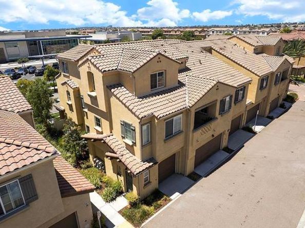 1665 Santa Alexia Avenue 1, Chula Vista CA 91913