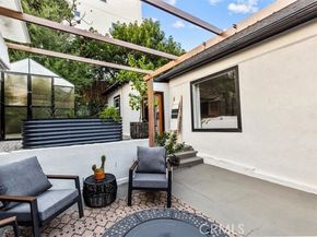 2207 Apex Avenue, Los Angeles CA 90039
