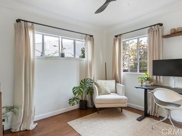 2207 Apex Avenue, Los Angeles CA 90039